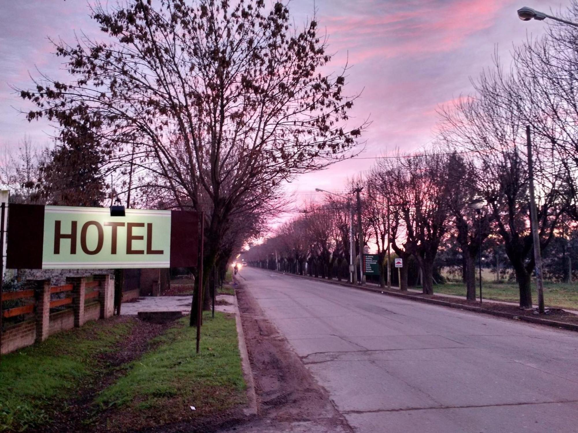 Hotel Carmen De Areco Exterior photo