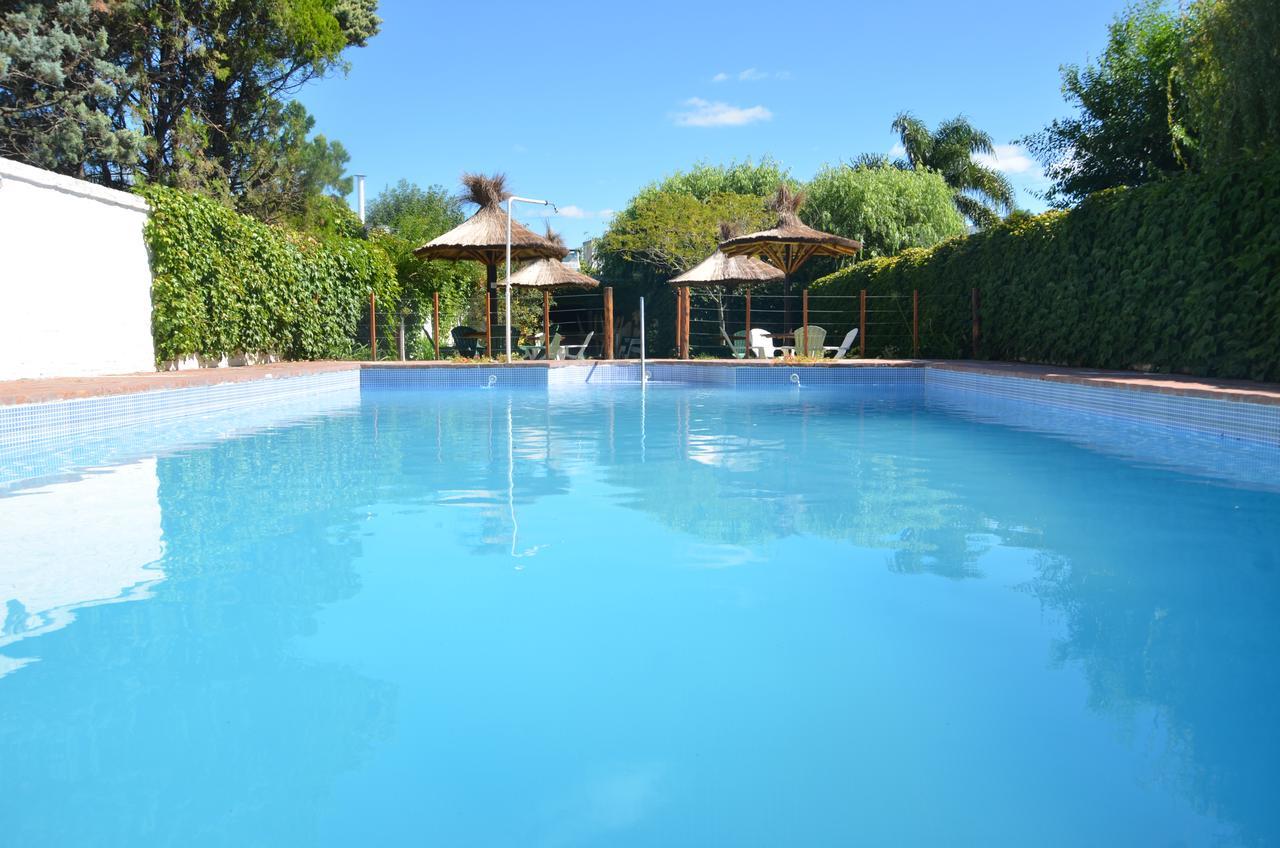 Hotel Carmen De Areco Exterior photo